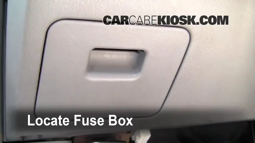 1998 Nissan Altima GXE 2.4L 4 Cyl. Fuse (Interior) Check